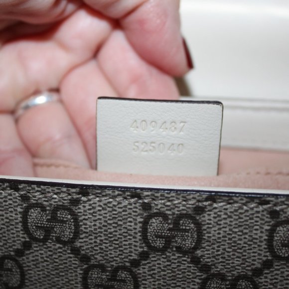 Gucci Padlock Mini GG Supreme Leather/Canvas Bag Ivory and Beige - Picture 13 of 15